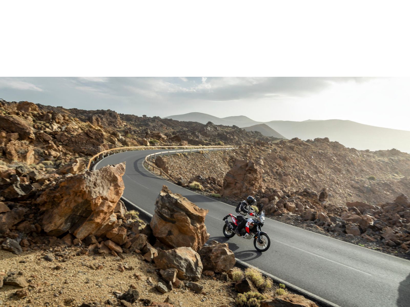 Мотоцикл YAMAHA TÉNÉRÉ 700 WORLD RAID (Redline White) 2026